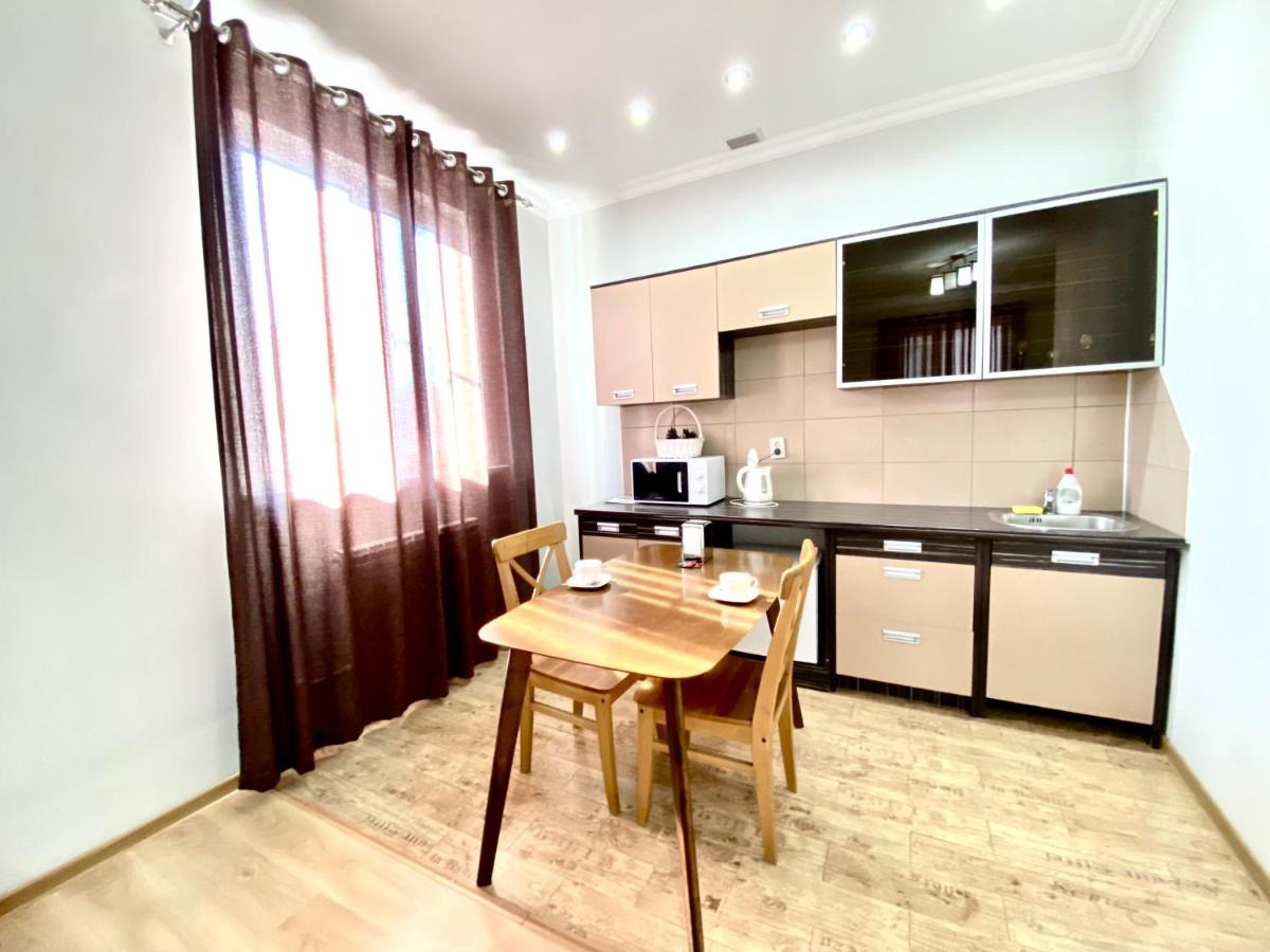 Sarai-Batu Guest House Atyrau Exterior photo